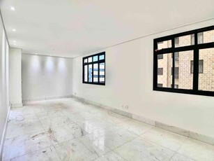 Apartamento com 3 quartos à venda no bairro Funcionários, 110m²