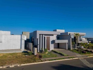 Casa com 4 quartos à venda no bairro Residencial Goiânia Golfe Clube, 406m²