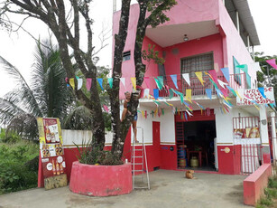 Casa De Praia Com Ponto Comercial Em Baixo