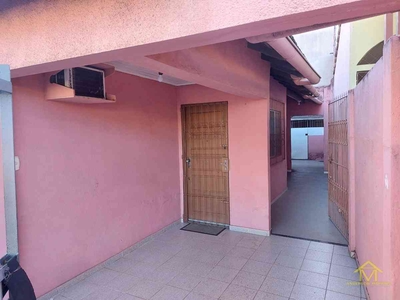 Casa com 3 quartos à venda no bairro Centro de Vila Velha, 106m²