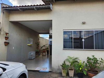 Casa com 3 quartos à venda no bairro Papillon Park, 184m²