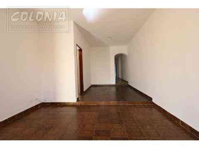 Casa com 3 quartos para alugar no bairro Vila São Pedro, 166m²