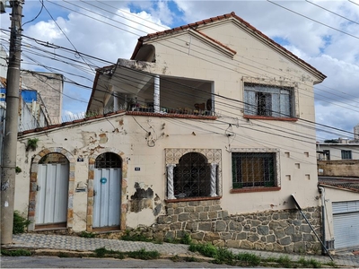 Casa em Bonfim, Belo Horizonte/MG de 314m² 6 quartos à venda por R$ 699.000,00