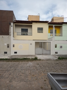 Casa em Conceição, Feira de Santana/BA de 0m² 2 quartos para locação R$ 1.100,00/mes