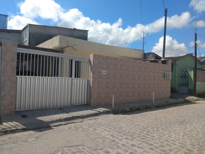 Casa em Curado, Recife/PE de 136m² 6 quartos à venda por R$ 399.000,00