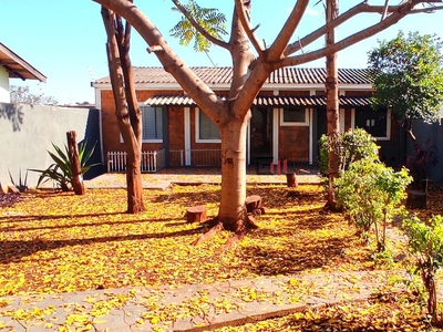 Casa em Jardim Alvorada, Londrina/PR de 79m² 1 quartos à venda por R$ 284.000,00 ou para locação R$ 990,00/mes