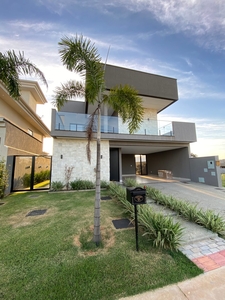 Casa em Jardim Esmeraldas, Aparecida de Goiânia/GO de 238m² 4 quartos à venda por R$ 1.949.000,00