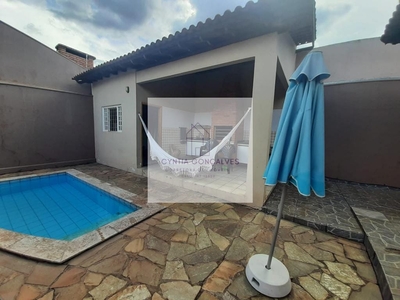 Casa em Jardim Itália, Cuiabá/MT de 419m² 4 quartos para locação R$ 4.800,00/mes