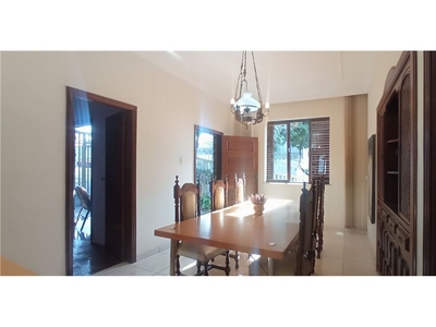 Casa em Santa Efigênia, Belo Horizonte/MG de 330m² 4 quartos à venda por R$ 1.197.000,00