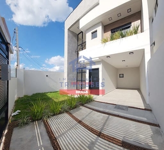 Casa em Silveira da Motta, São José dos Pinhais/PR de 122m² 3 quartos à venda por R$ 818.000,00