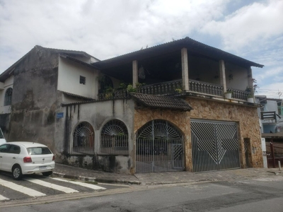 Casa em Umuarama, Osasco/SP de 426m² 5 quartos à venda por R$ 949.000,00