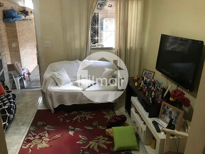 Casa em Vicente de Carvalho, Rio de Janeiro/RJ de 122m² 4 quartos à venda por R$ 249.000,00