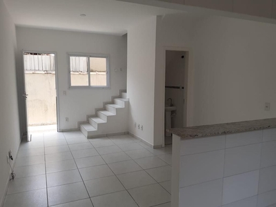 Sobrado em Vila Sonia, Praia Grande/SP de 54m² 2 quartos à venda por R$ 259.000,00