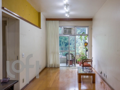 Apartamento à venda em Copacabana com 105 m², 2 quartos, 1 suíte, 2 vagas