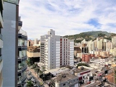Apartamento para venda possui 211 metros quadrados com 3 quartos em Centro - Florianópolis