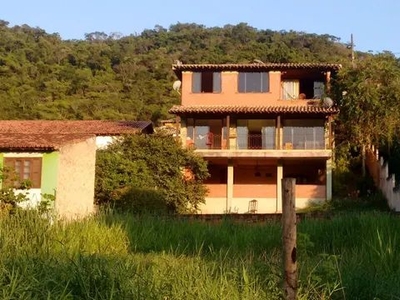 Casa aluguel em Itaipu com 5 quartos(01) suíte, área Gourmet e 02 vagas, além da vista de