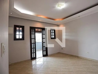 Casa para Aluguel - Jardim do Engenho, 3 Quartos, 125 m2