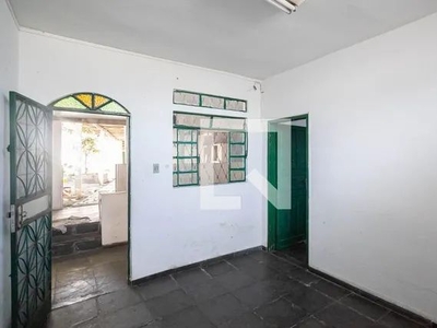 Casa para Aluguel - Santa Terezinha, 5 Quartos, 220 m2