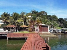 Casa à venda no bairro Ponta do Sapê (Cunhambebe) em Angra dos Reis