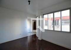 APARTAMENTO no 4º andar com 2 dormitórios