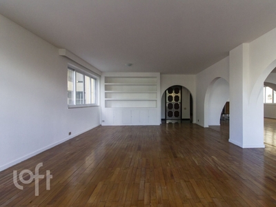 Apartamento à venda em Bela Vista com 442 m², 3 quartos, 1 suíte, 3 vagas