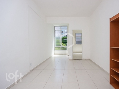 Apartamento à venda em Copacabana com 55 m², 1 quarto, 1 suíte