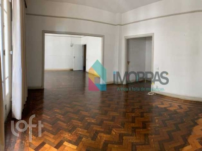 Apartamento à venda em Flamengo com 200 m², 3 quartos, 2 suítes