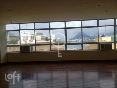 Apartamento à venda em Lagoa com 137 m², 3 quartos, 1 suíte, 2 vagas