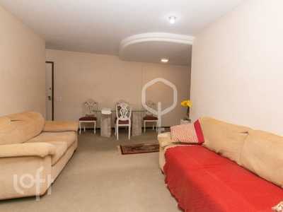 Apartamento à venda em Lagoa com 84 m², 2 quartos, 1 suíte, 2 vagas