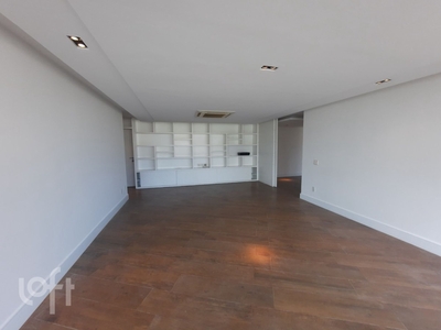 Apartamento à venda em Leblon com 247 m², 3 quartos, 1 suíte, 2 vagas