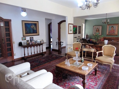Apartamento à venda em Lourdes com 315 m², 4 quartos, 3 suítes, 4 vagas