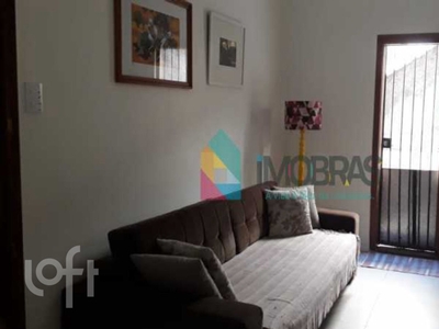 Apartamento à venda em Santa Teresa com 80 m², 2 quartos, 1 suíte