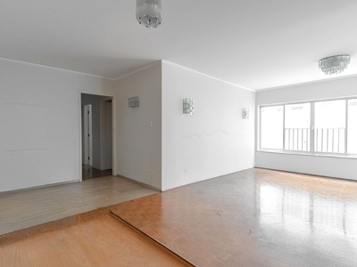 Apartamento à venda com 180m², 3 quartos e 1 vaga