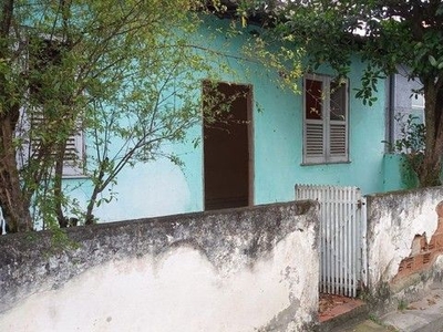 Casa em Vila na Taquara (precisa de reparos)