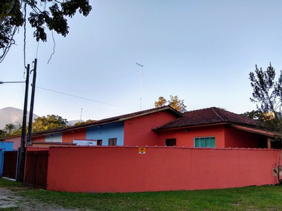 Alugo Casas Na Praia De Boracéia, São Sebastião. Pertinho Da Praia.