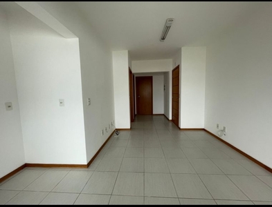 Apartamento no Bairro Itoupava Norte em Blumenau com 2 Dormitórios (1 suíte) e 66 m²