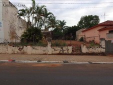 Terreno à venda no bairro Centro em Jaú