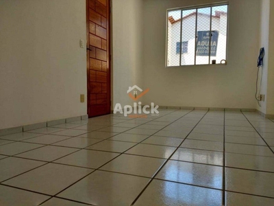 Apartamento com 2 dormitórios para alugar, 45 m² por R$ 700,00/mês - Jardim Limoeiro