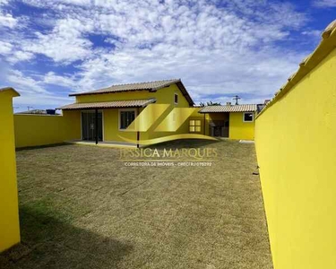 Linda casa modelo com 2 quartos e área gourmet em Unamar, Tamoios - Cabo Frio - RJ