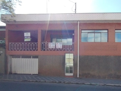 NOVA LIMA - Casa Padrão - Centro