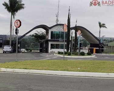 Terreno em condomínio fechado