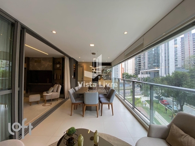 Apartamento à venda em Campo Belo com 143 m², 3 quartos, 3 suítes, 2 vagas