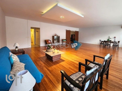 Apartamento à venda em Copacabana com 210 m², 4 quartos, 2 suítes, 1 vaga