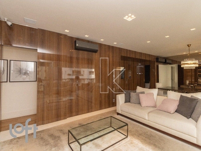 Apartamento à venda em Itaim Bibi com 158 m², 3 quartos, 2 suítes, 3 vagas