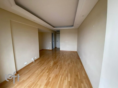 Apartamento à venda em Vila Sônia com 67 m², 2 quartos, 1 suíte, 2 vagas