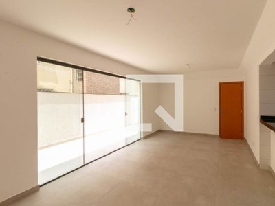 APARTAMENTO no 1º andar com 3 dormitórios e 2 garagens