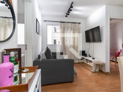 APARTAMENTO no 7º andar com 2 dormitórios