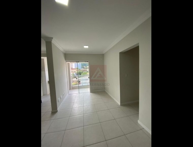 Apartamento no Bairro Garcia em Blumenau com 2 Dormitórios e 55 m²