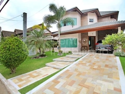 Casa à venda com piscina e 4 quartos em peruíbe, no bairro bougainvillee ii