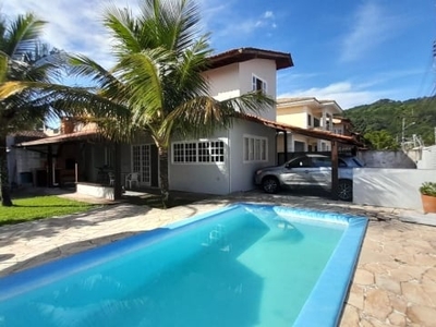 Casa com piscina cachoeira do bom jesus, próximo a praia